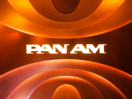 Pan Am Lounge – Leuchte groß