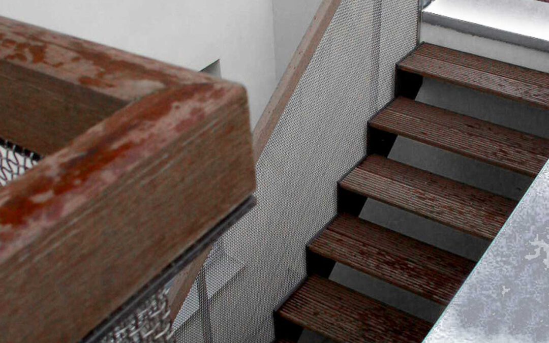 Wohnhaus Reus – Geländer, Treppe, Vordach